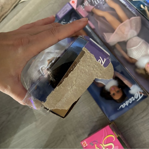 Lot Of 1990s Barbie’s Halloween New Pool Toys - Picture 3 of 8